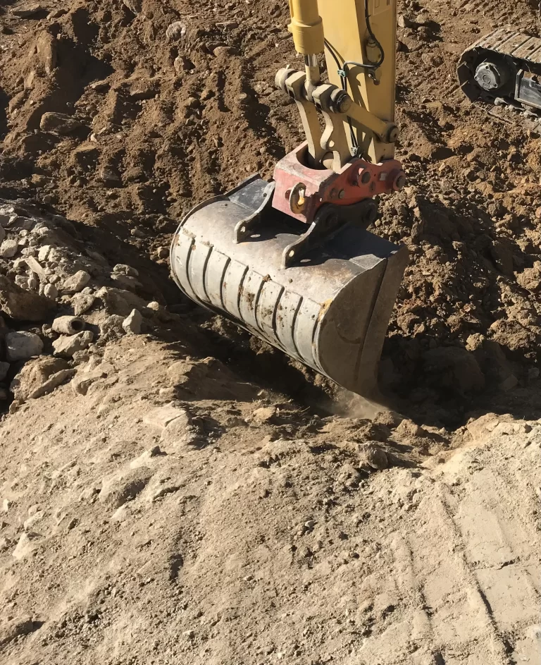 Movimento terra e scavi